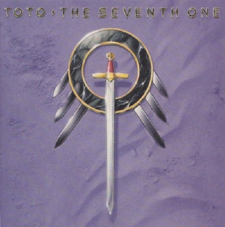 CD van Toto met het album "The Seventh One" zichtbaar met albumhoes en cd-hoezen op de afbeelding.