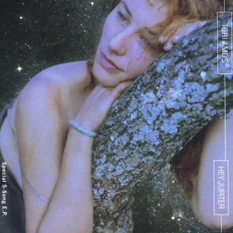 CD van Tori Amos getiteld Hey Jupiter met albumhoes, zwart en wit ontwerp, inclusief titel en artiestennaam op de voorkant.