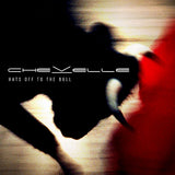 Chevelle CD "Hats Off to the Bull" met albumhoes en artwork op de voorkant van het album.